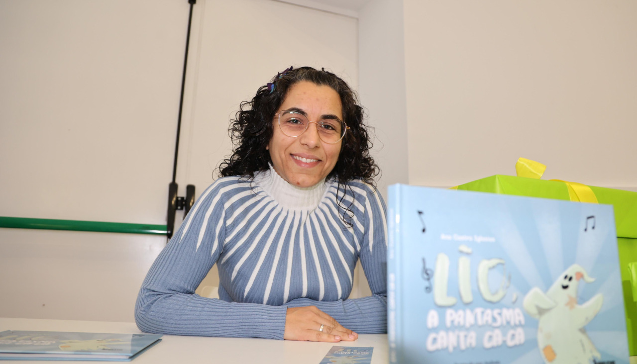 Ana Castro en la presentación de su libro
