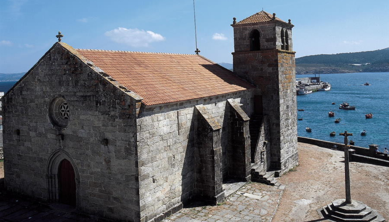 Iglesia Santa María da Atalia de Laxe