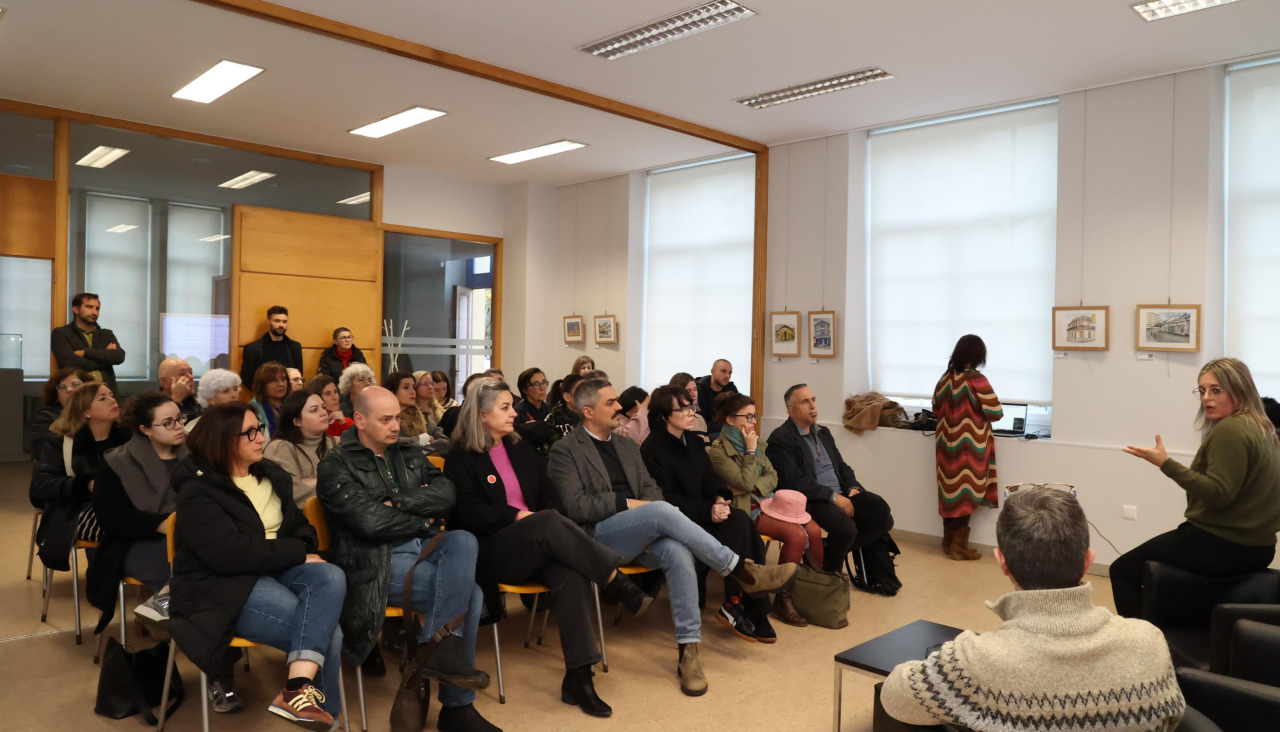 Jornada sobre la violencia digital este viernes en Carballo