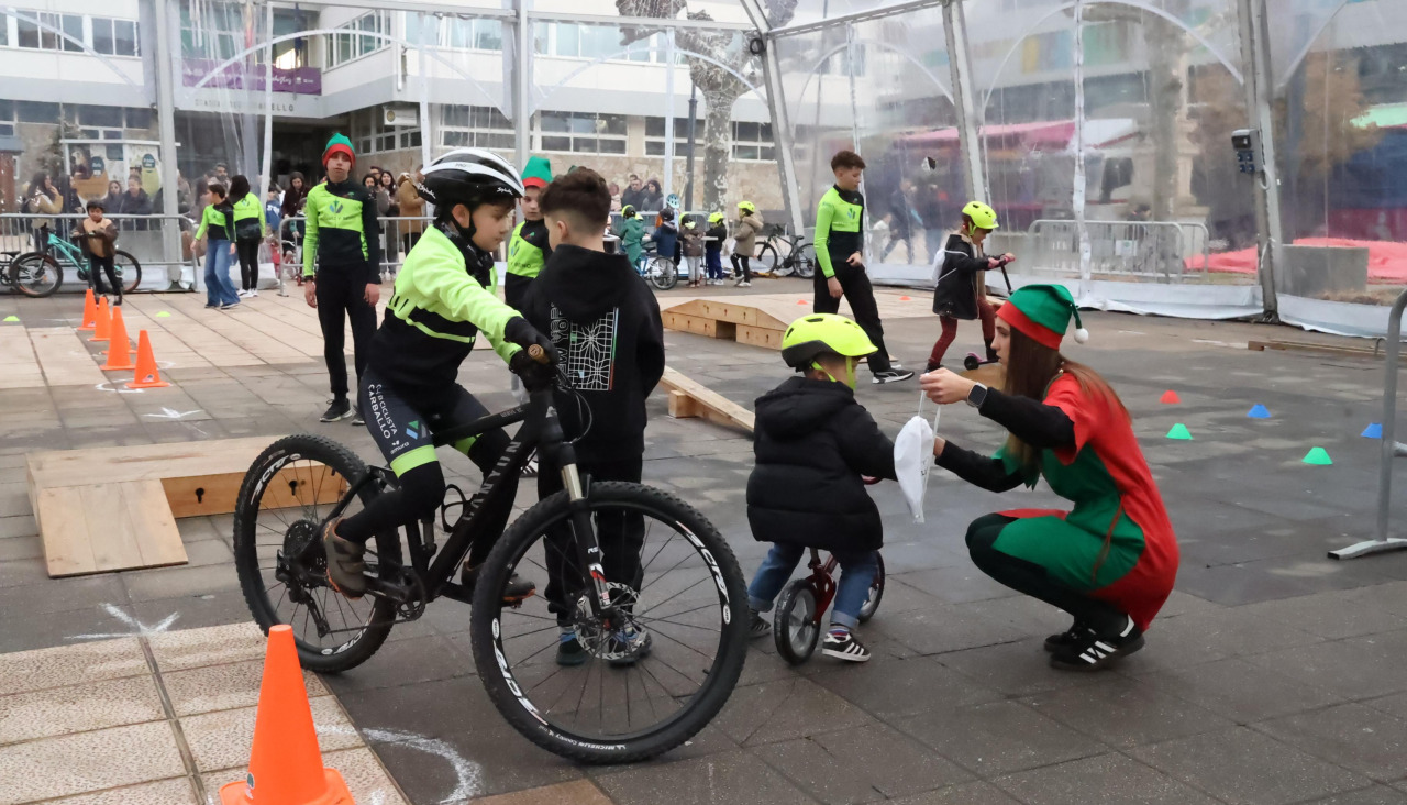 Gincana de elfos este sábado en Carballo