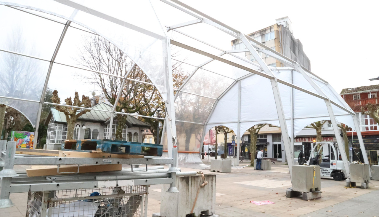 La carpa navideña de Carballo ya desmontada