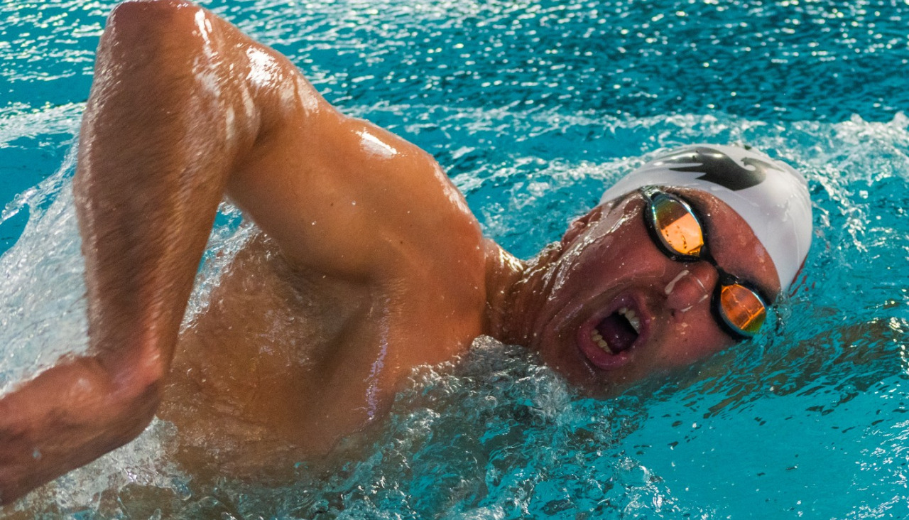 Uno de los nadadores de la AD Fogar en pleno esfuerzo