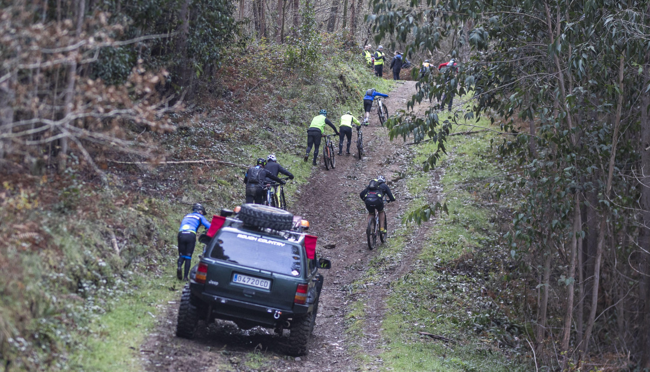La lluvia endurecerá el recorrido por los montes de A Laracha