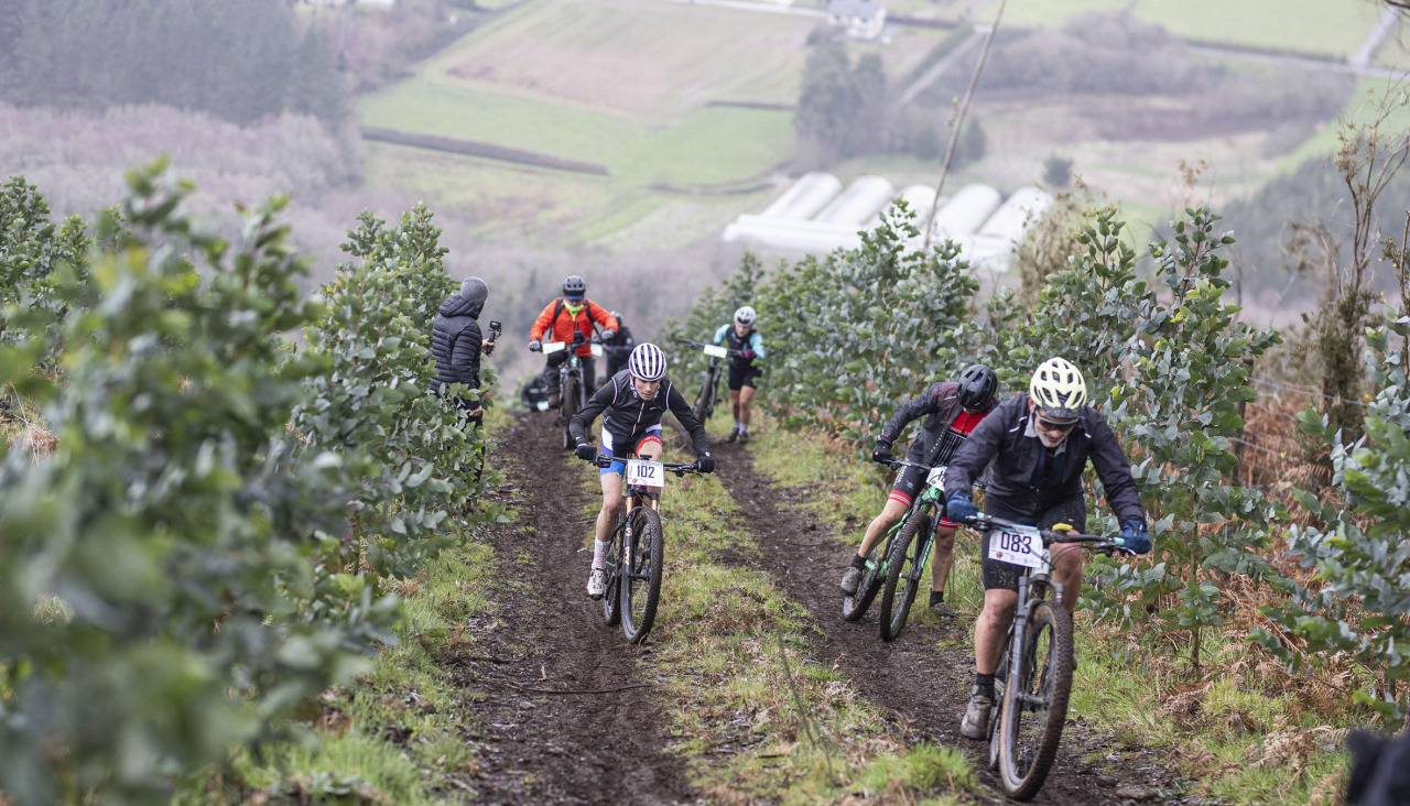 Una de las espectaculares subidas que deparaba el recorrido