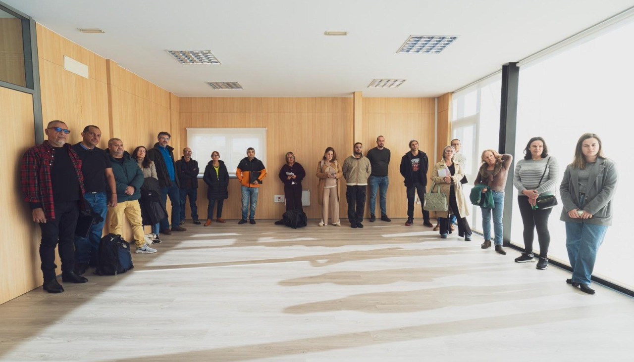 Otra jornada informativa celebrada en el polígono carballés