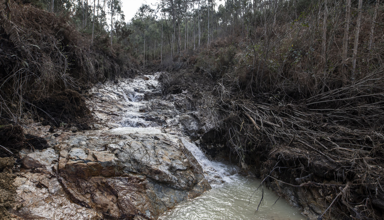 Rotura balsa Monte Neme
