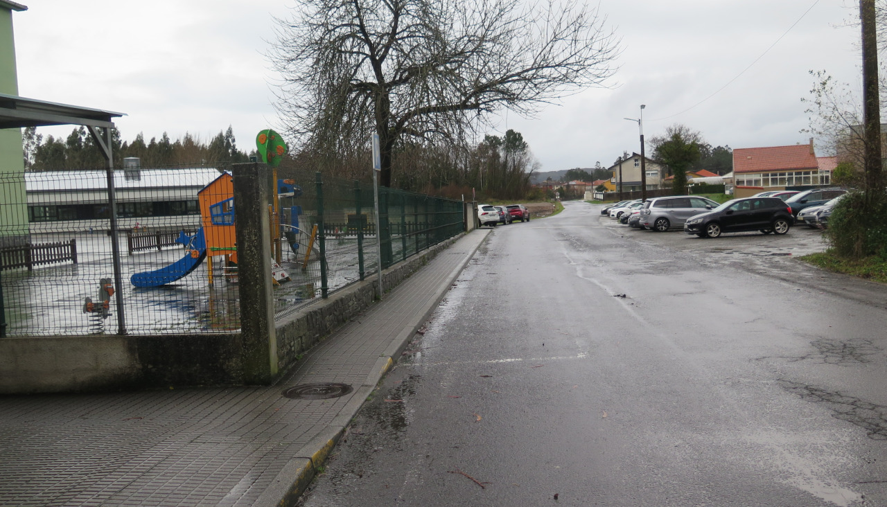 Accesos CEIP Otero Pedrayo. Cedida