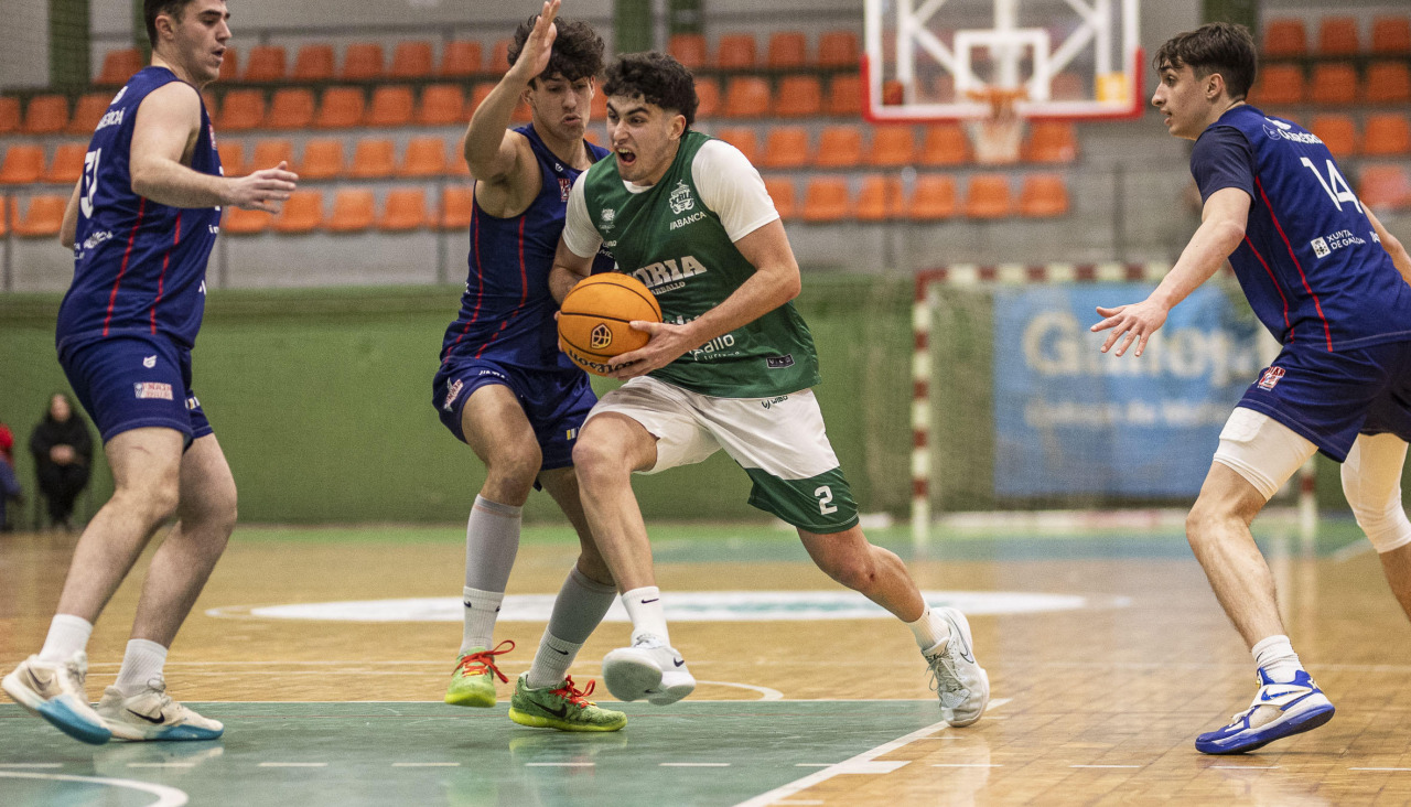 Carlos Varela, autor de 31 puntos, volvió a ser el mejor del partido