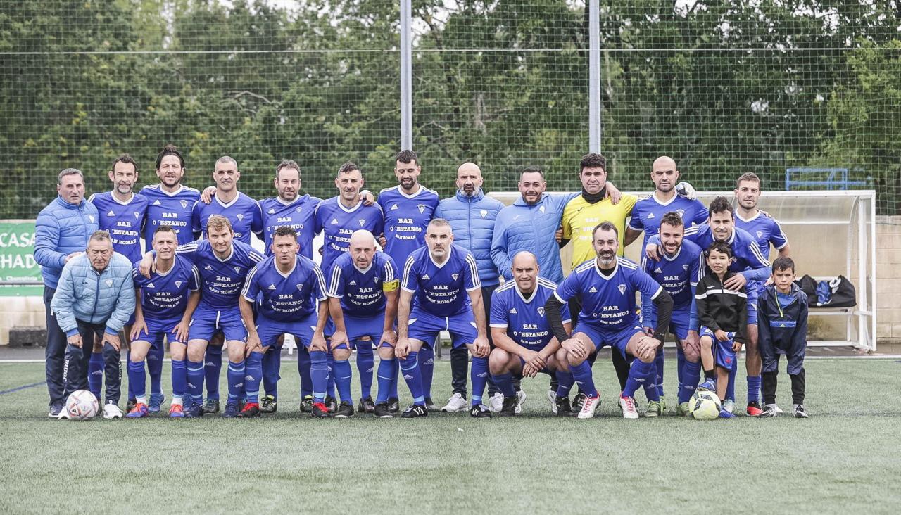 Una formación del San Román de veterenos