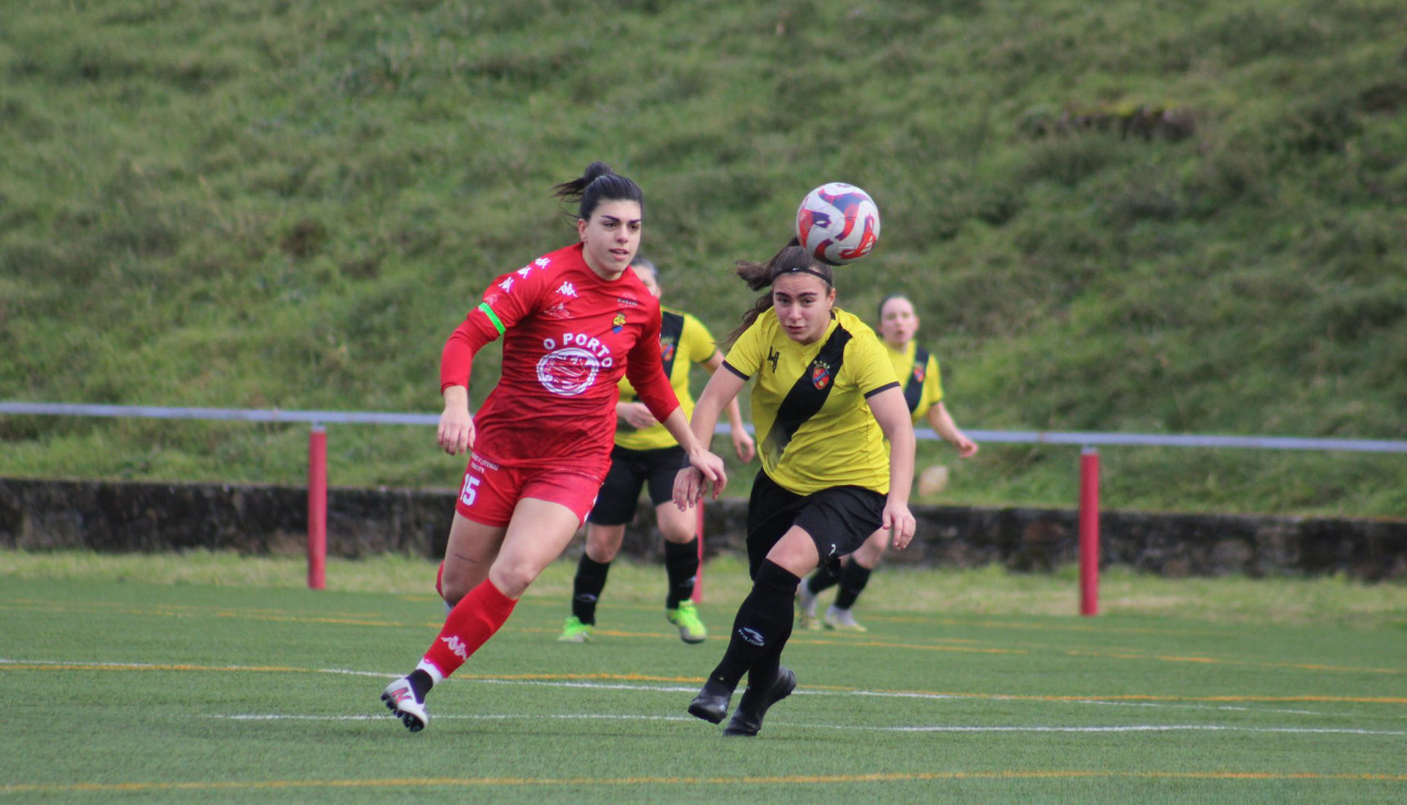 La goleadora muxiana Eva Lema en el partido ante el Unión Campestre
