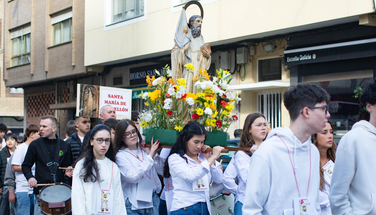 Procesión del colegio Mercedarias