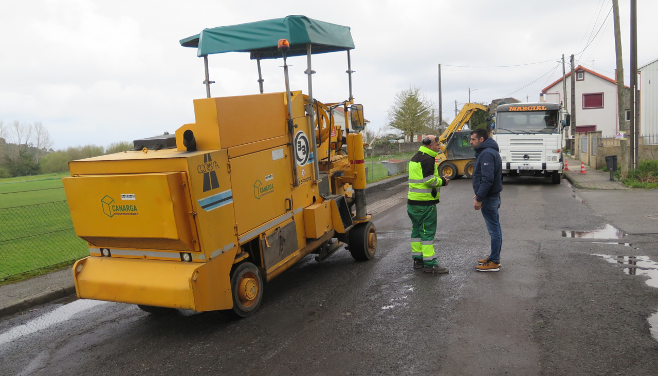 El edil de Obras, Pablo Cambón, supervisó el comienzo de los trabajos