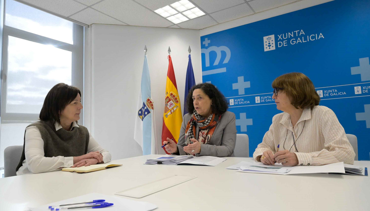 La delegada de la Xunta, la directora territorial y la gerente del Galp | cedida