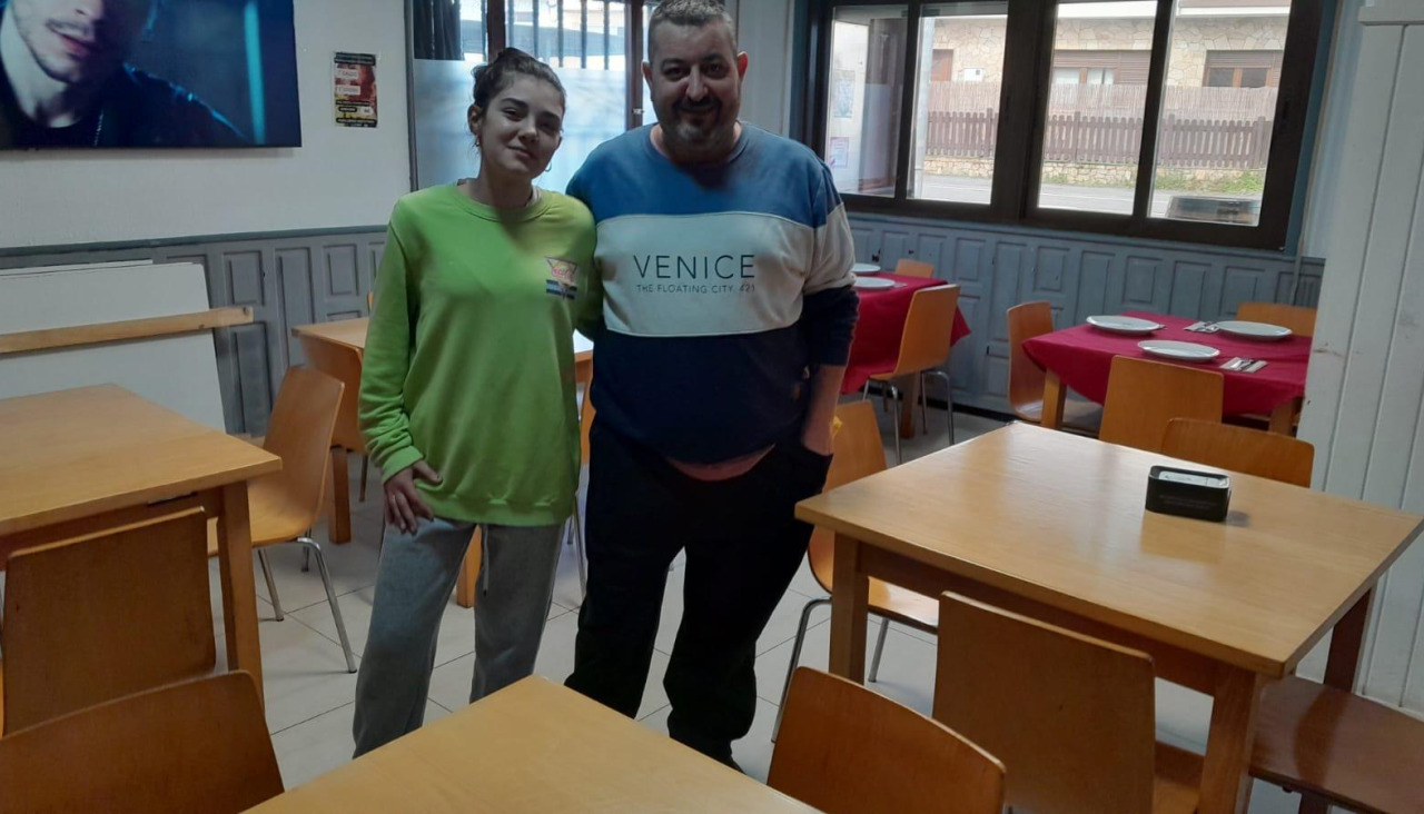 Responsables de la parrillada Buen Camino de Corcubión