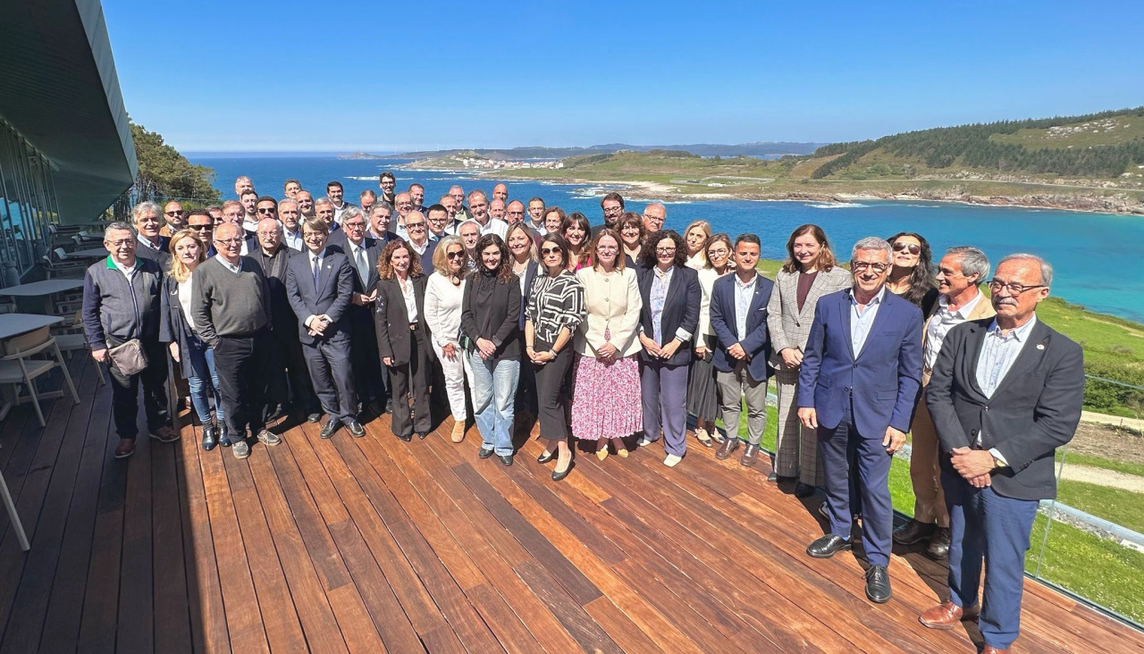 Los participantes en el Foro Economico de Galicia celebrado el año pasado en Muxía