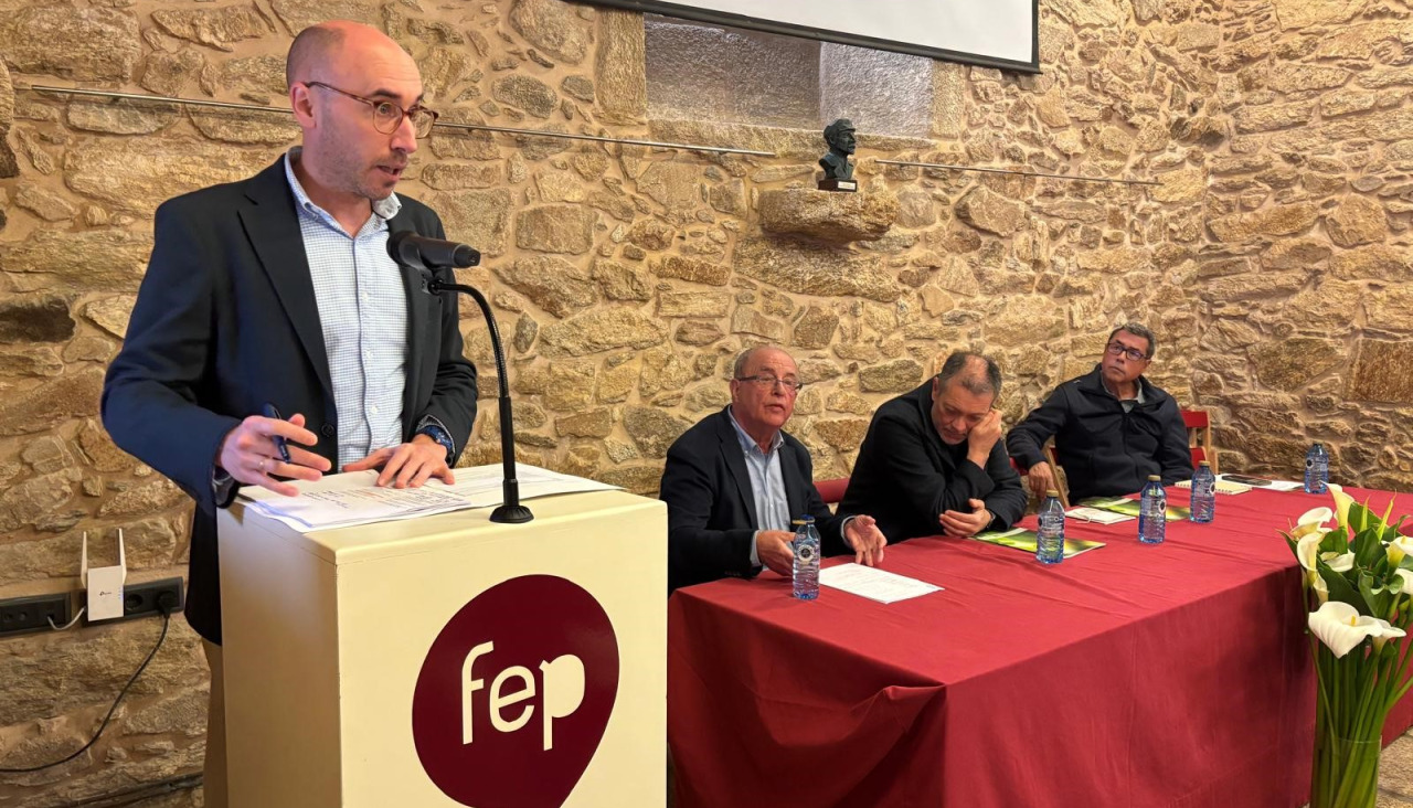 El director xeral de Familia, Jacobo Rey, en el acto celebrado en O Couto