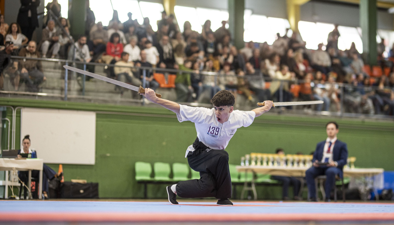 Uno de los participantes que compitió en el campeonato de Kung Fu en Carballo
