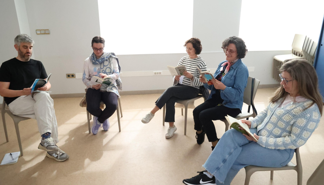 Participantes en la lectura en las Escolas do Xardín