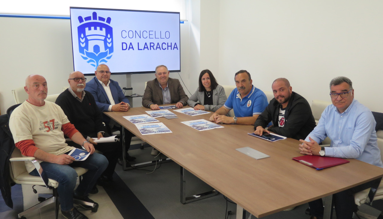 El torneo fue presentado ayer en A Laracha, acto que contó con la presencia del presidente de la RFGF, Pablo Prieto