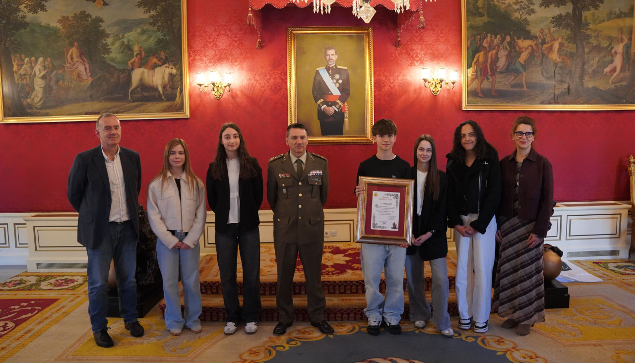 Recogida de diplomas del Premio Ejército 2026