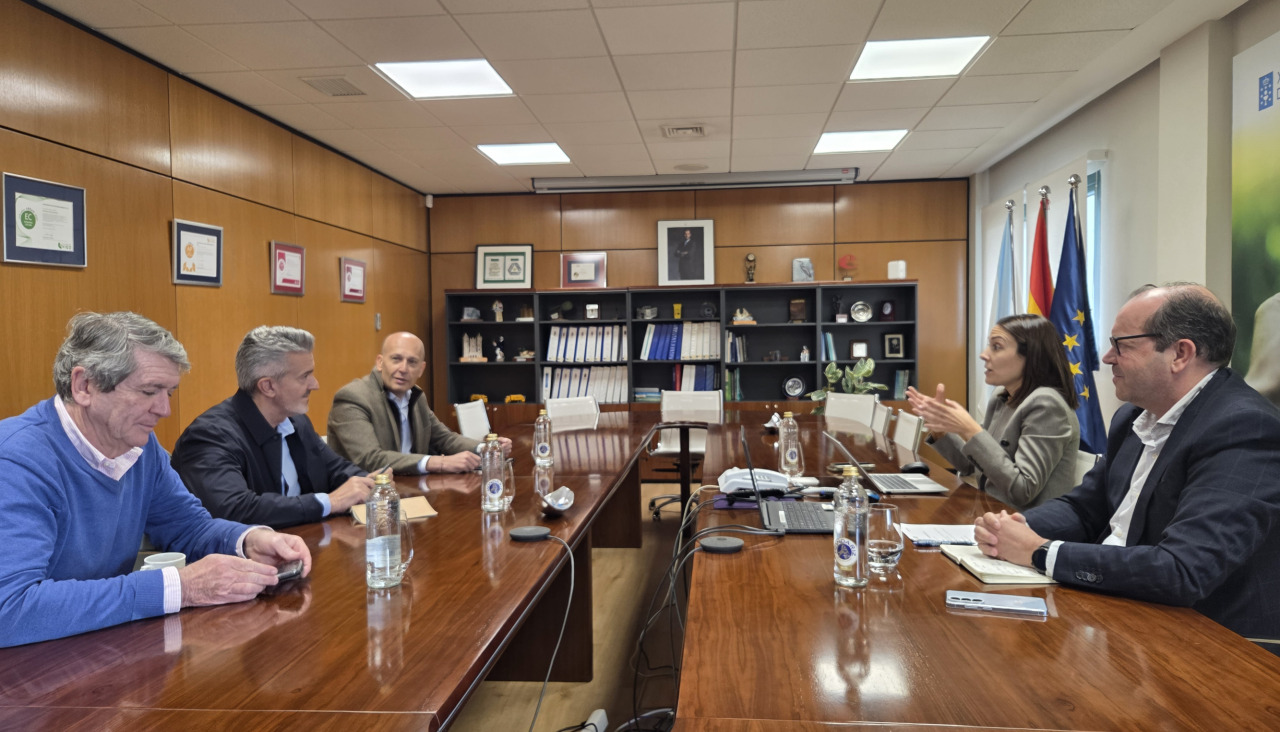El encuentro mantenido ayer en el complejo medioambiental de Cerceda cedida