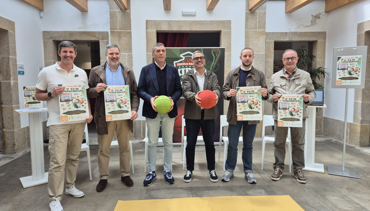Ferraces, Reguera, Bernárdez, Pérez, Barreiro y Villamarín durante la presentación
