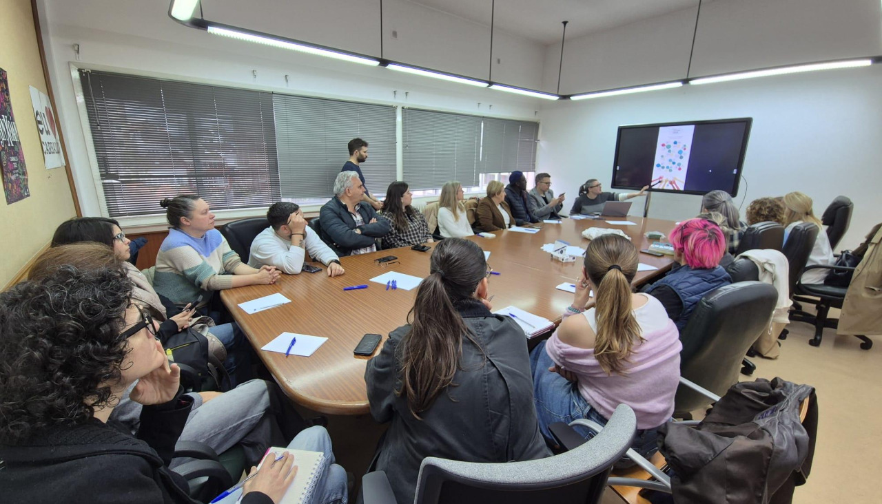 Reunión de las entidades que participarán en el Feirón en Rede