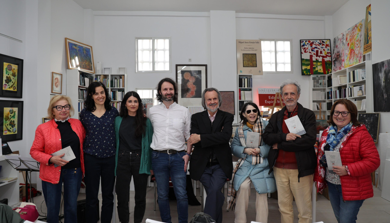 Antonio Seijas presentou o seu poemario en Espiral Maior
