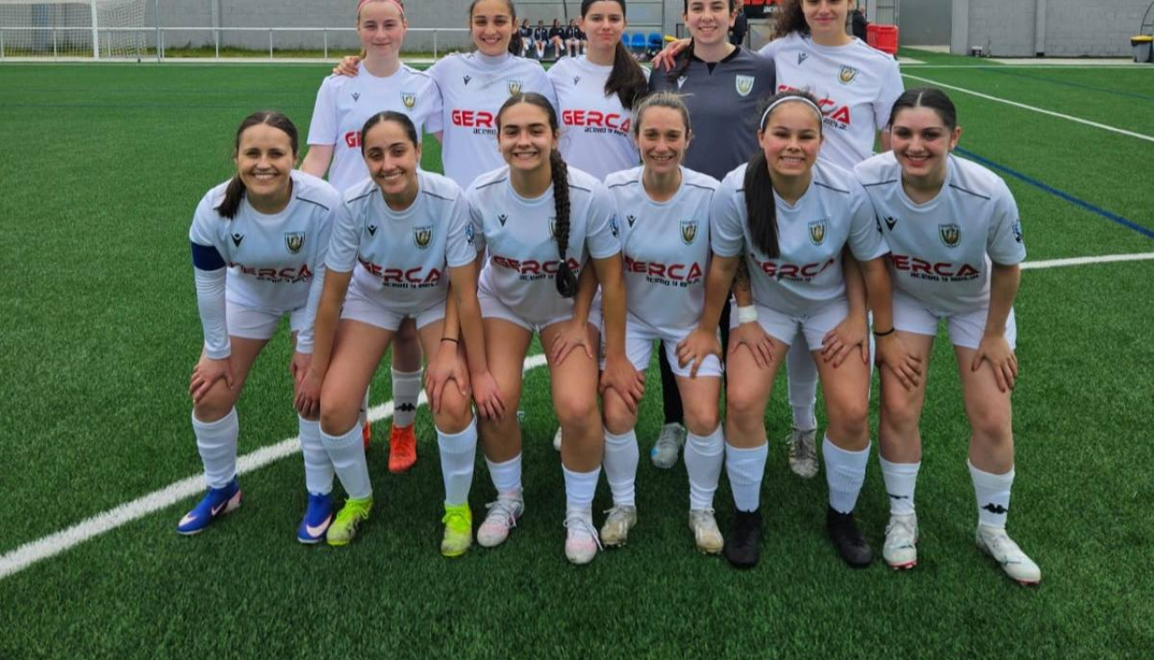 Equipo del Soneira femenino que goleó al Ponteceso en la última jornada
