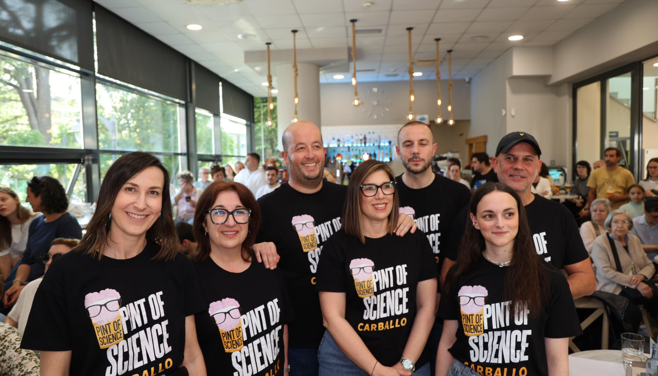 El Pint of Science se despidió este miércoles hasta el próximo año con las charlas de Olalla Rama e Isabel García