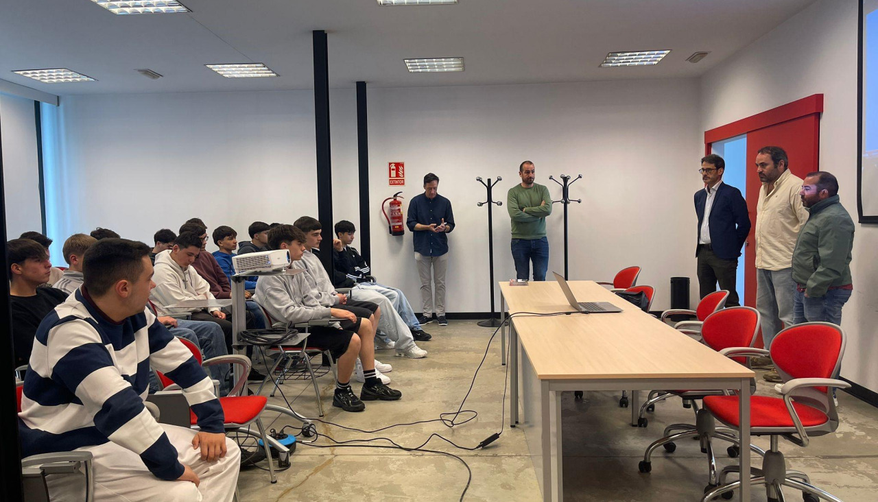 Jornada Axober en el vivero de empresas de Bértoa