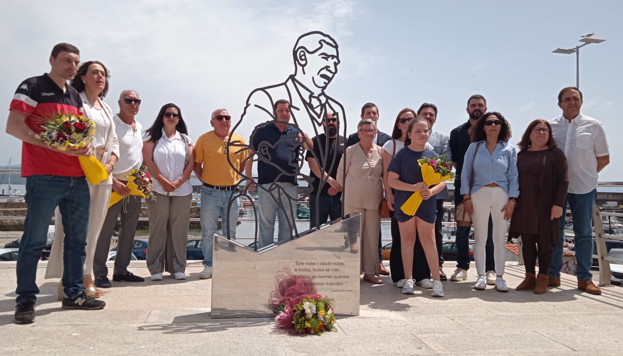 Inauguración de la estatua de la emigración en Fisterra