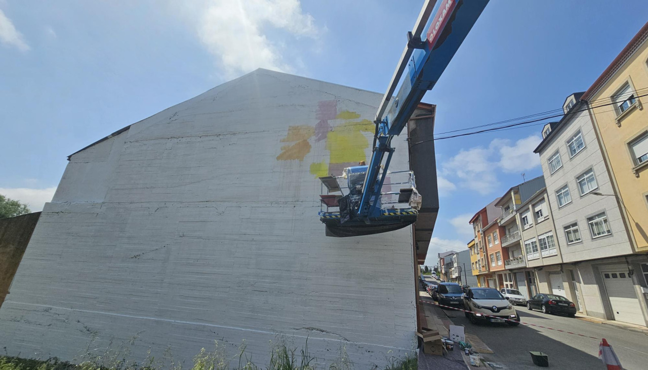 Los artistas comenzaron los murales en el barrio das Flores