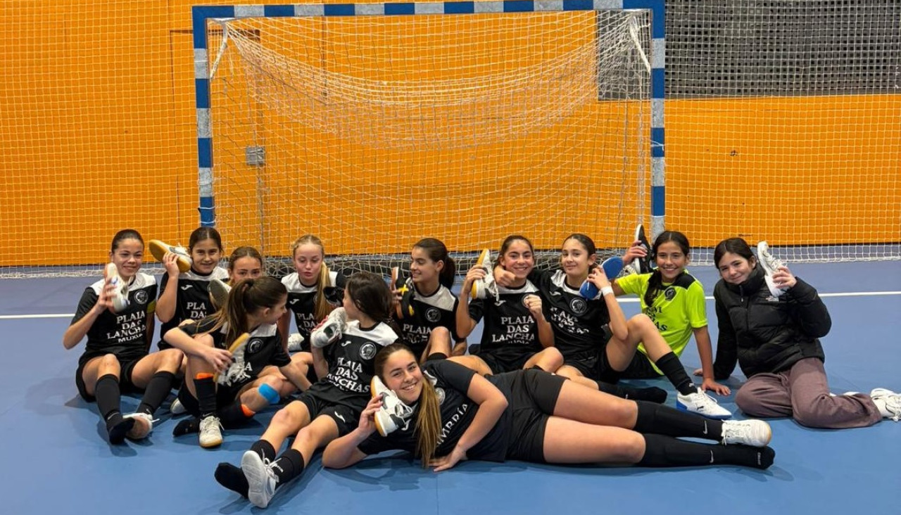 Las jugadoras del Fisober infantil femenino