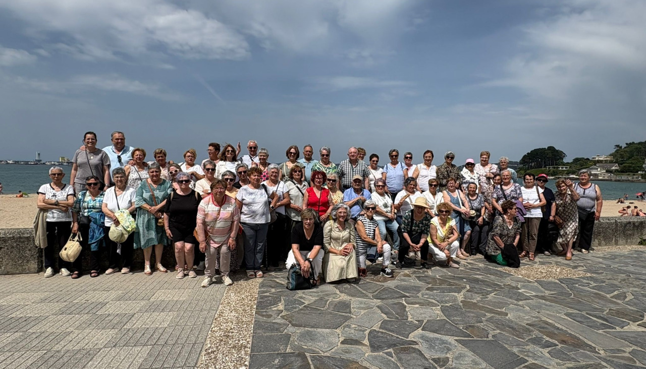 Excursión de los participantes en el curso alfabetización e memoria de A Laracha