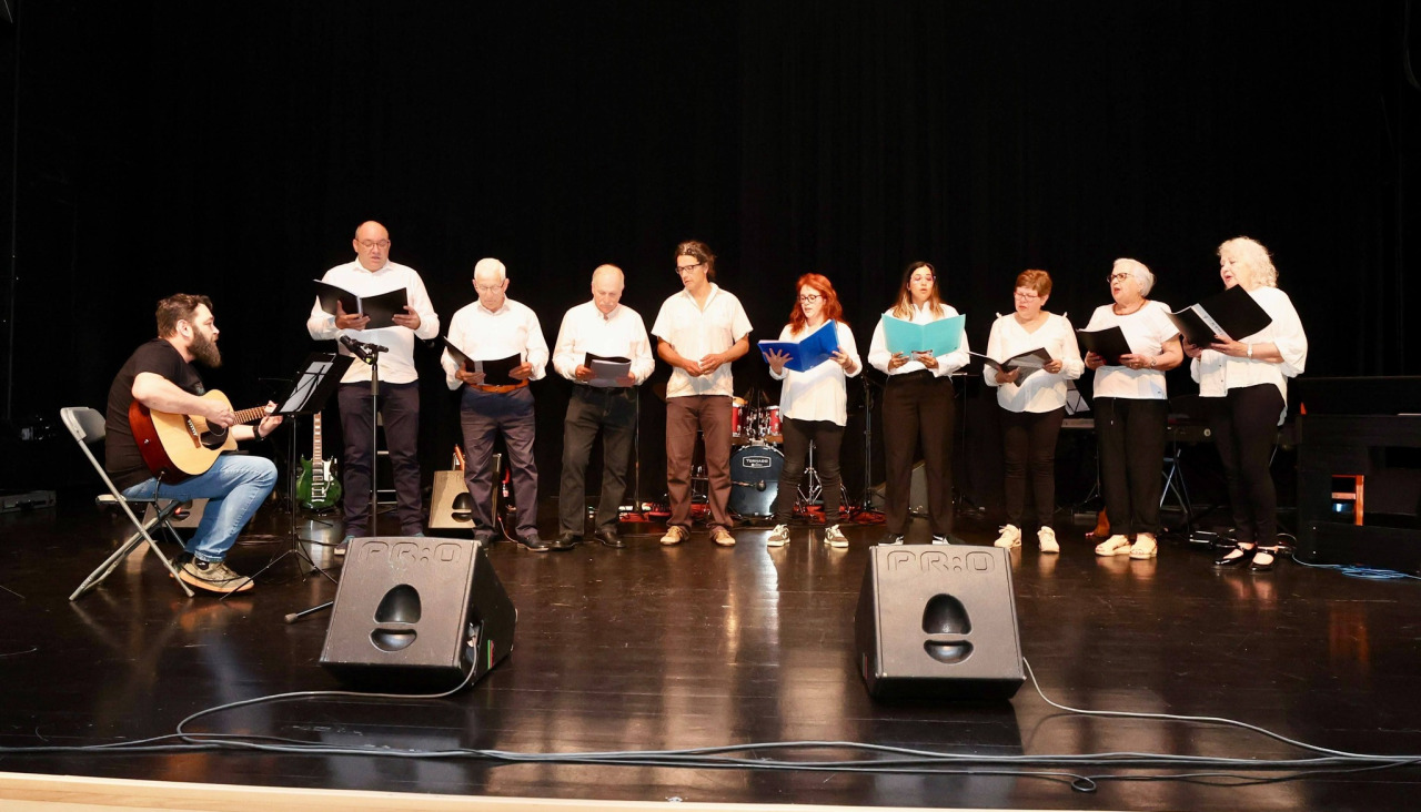 Clausura de las escuelas de música moderna de Vimianzo
