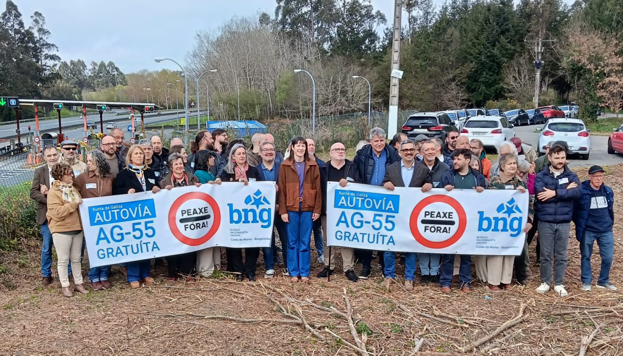 Una concentración de los nacionalistas de la Costa da Morte contra el peaje en la AG-55