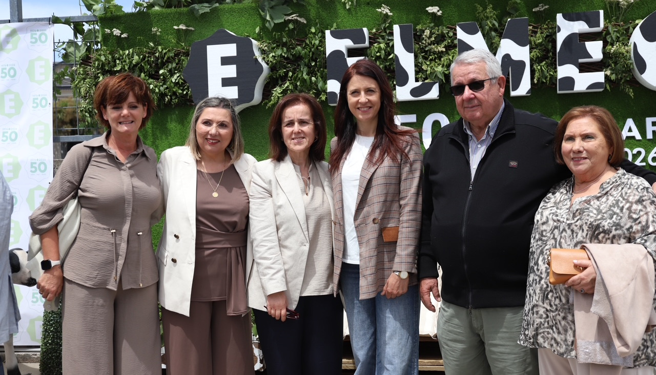 Visita de la conselleira por el aniversario de Elmega (1)