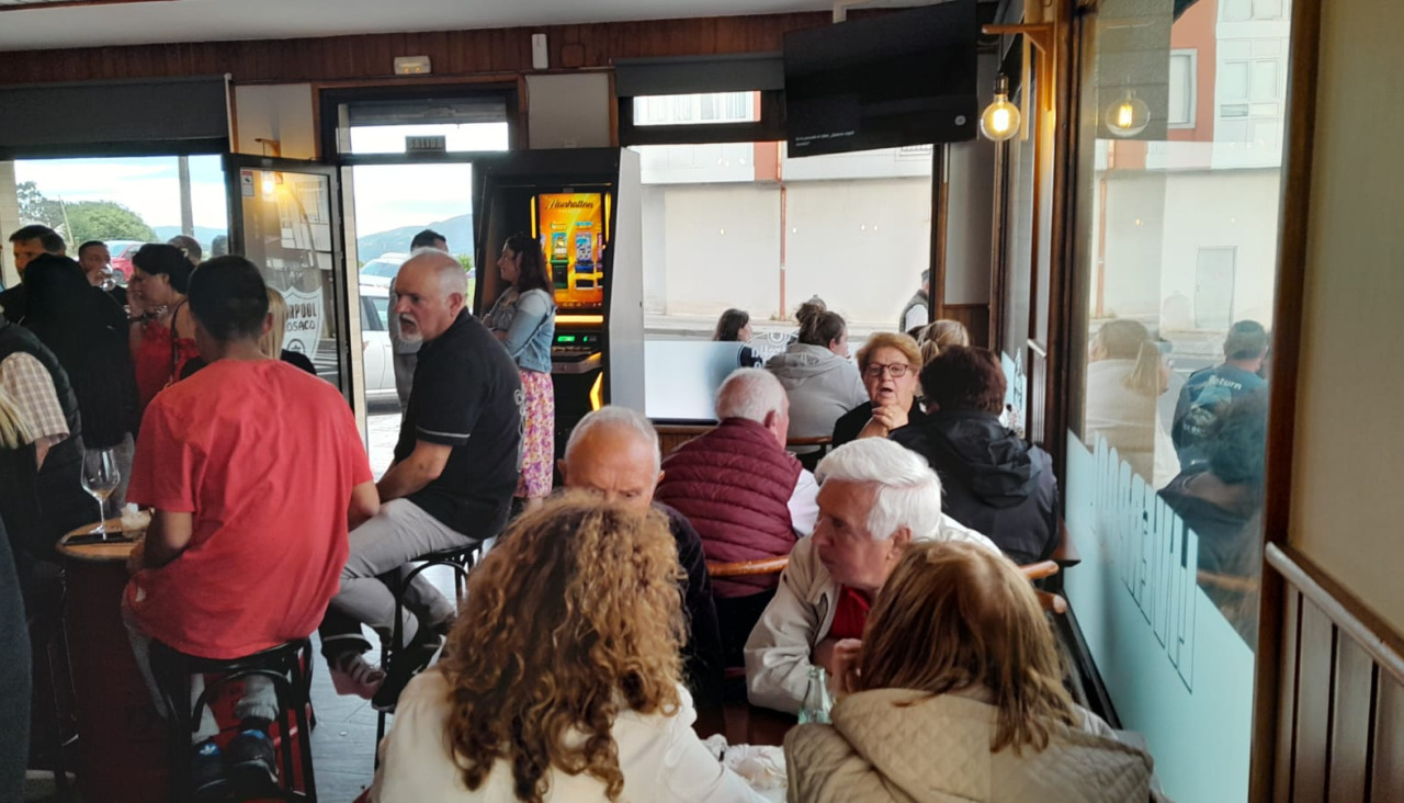 Apertura bar Liverpool en Paiosaco (2)
