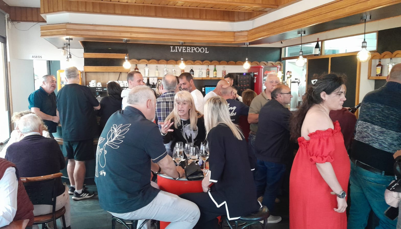 Apertura bar Liverpool en Paiosaco (3)
