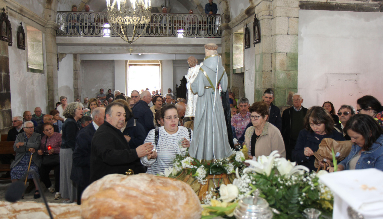 Imaxe da romería de San Antonio de Agualada