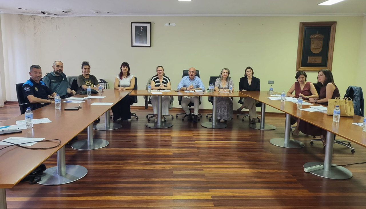 Reunión de la mesa de coordinación interinstitucional contra la violencia de género en Muxía