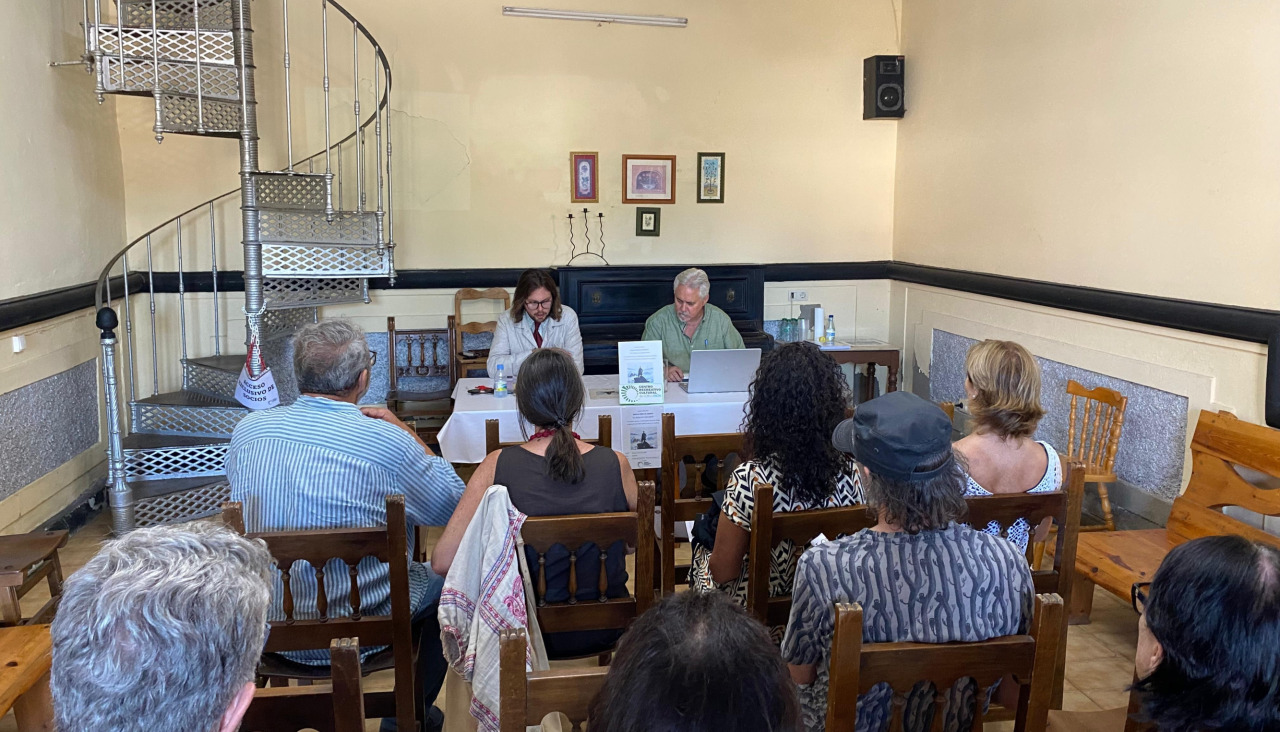 Debate en el Casino de Corcubión este viernes