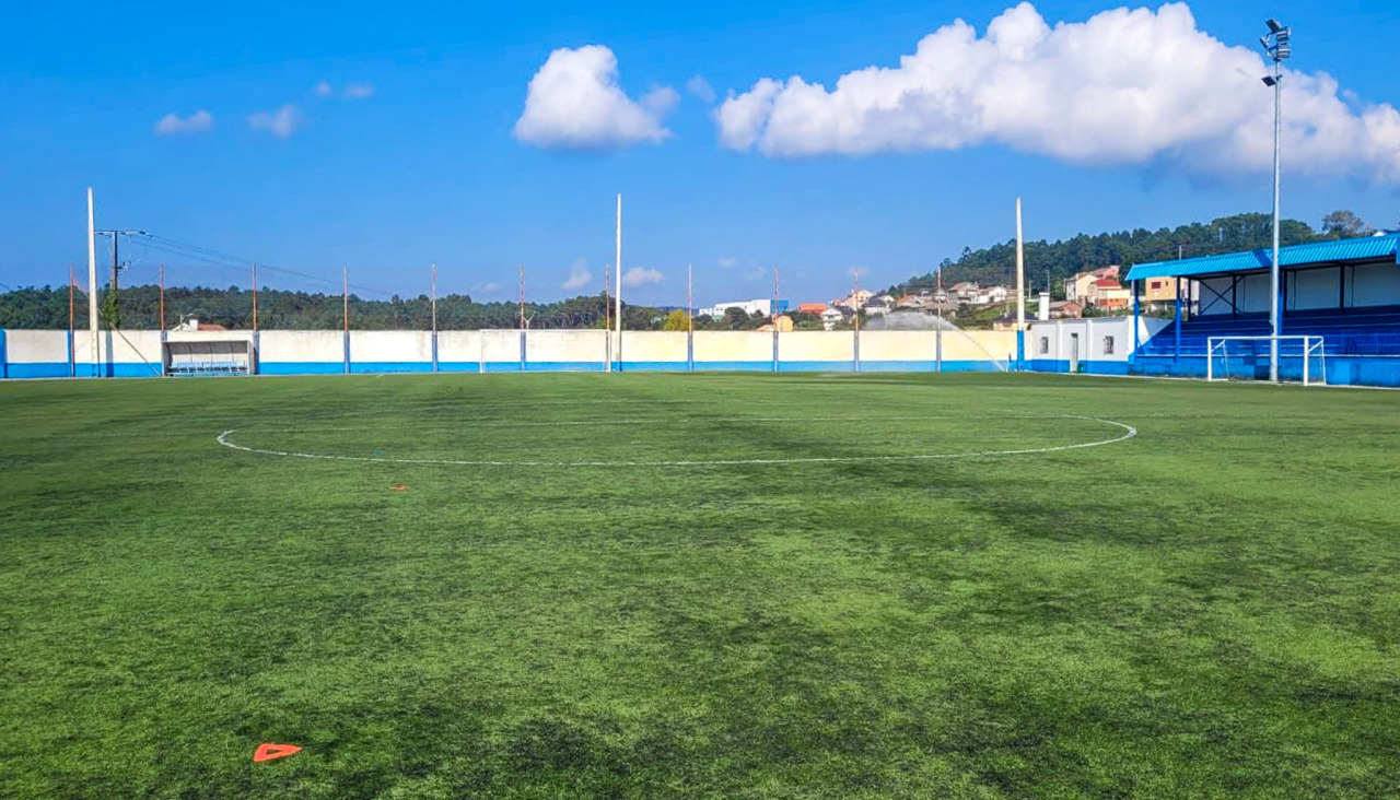 Campo municipal de As Redondas en Cabana