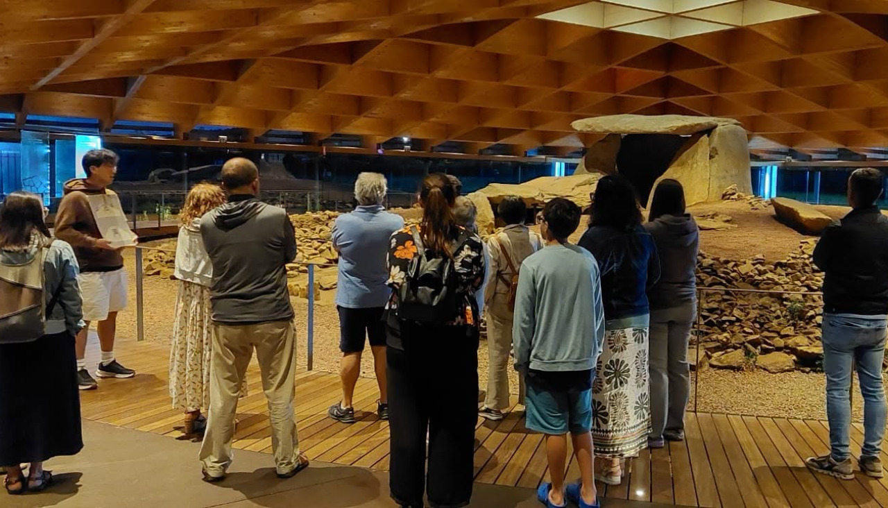 Visita nocturna al Dolmen de Dombate