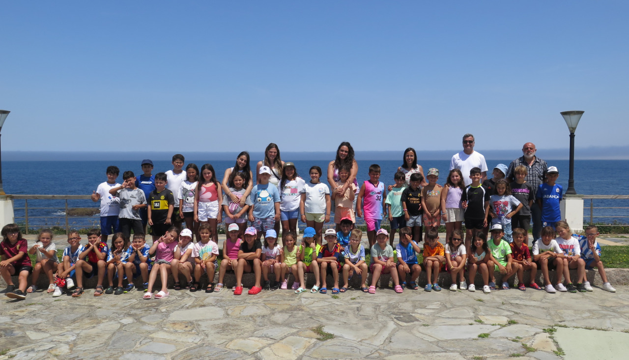 Participantes en el Campamento de Caión