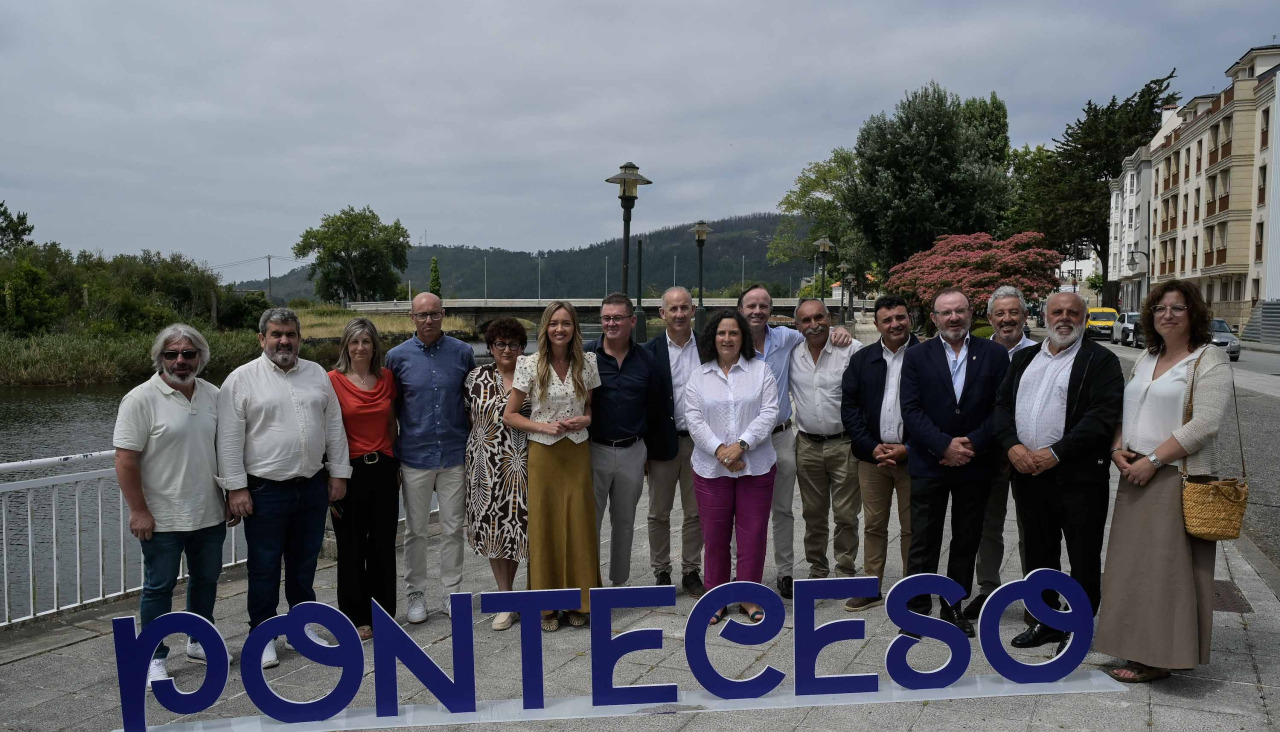 Visita de la conselleira a Ponteceso (1)
