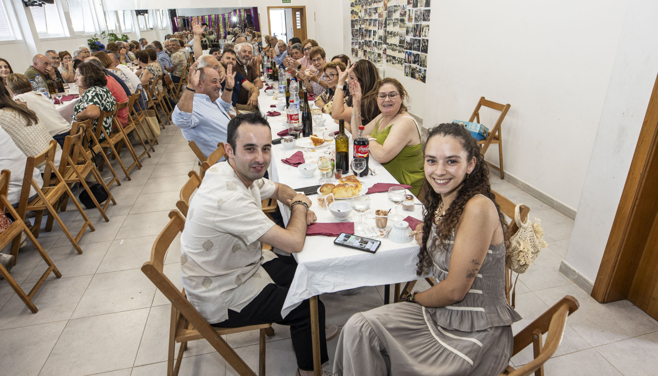 Cances recuerda a su párroco Jesús Antelo (7)