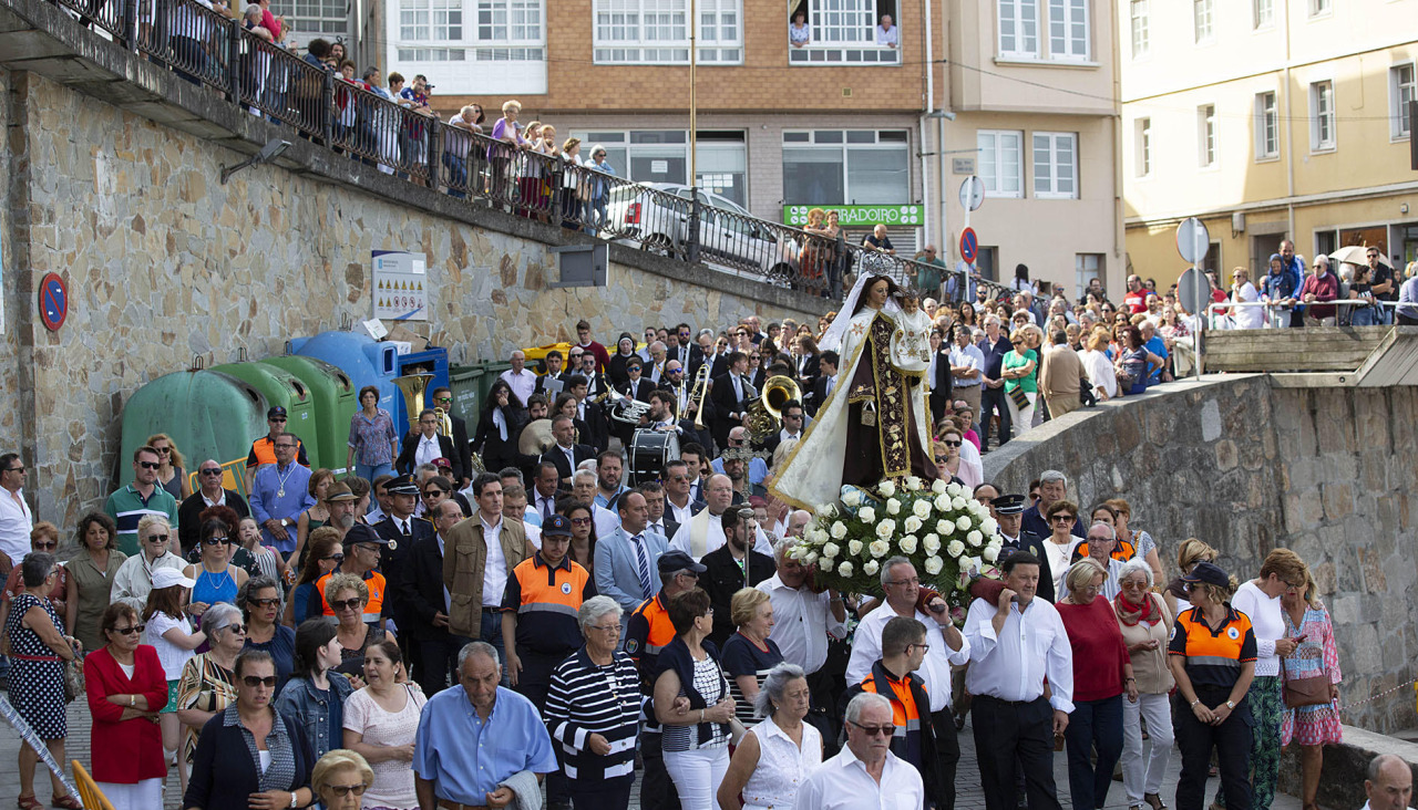 Procesión de las Festas do Mar de MalpicaConcurrida procesión marítima celebrada ayer en Malpica en honor de la Virgen del Carmen