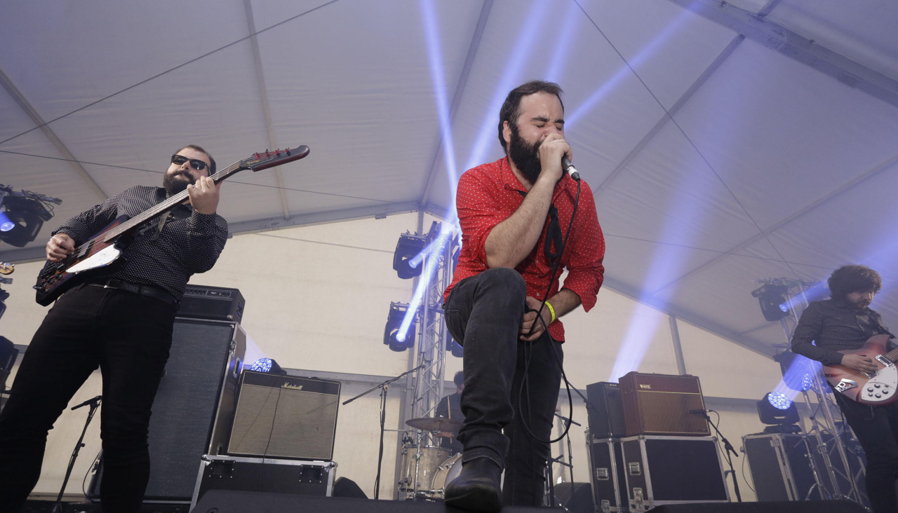 02 julio 2017 página 11Carballo.- El festival Rockin´ de Carballo puso la nota musical del fin de semana en el municipioActuación de Familia Caamagno